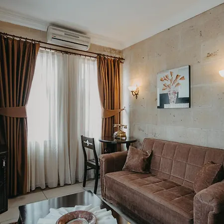 ロイヤル ストーン ハウシズ ホテル 3*