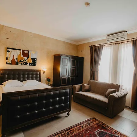 Royal Stone - Hotel 3*