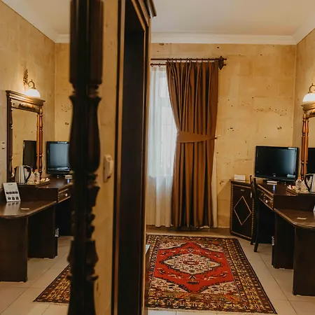 Royal Stone - Hotel 3*