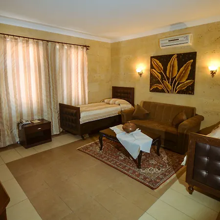 ロイヤル ストーン ハウシズ ホテル